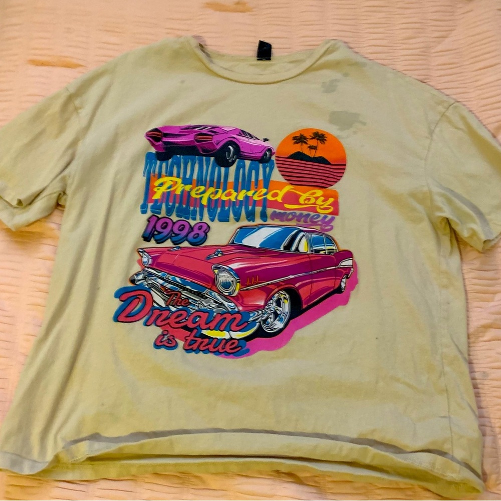 Graphic t-shirt